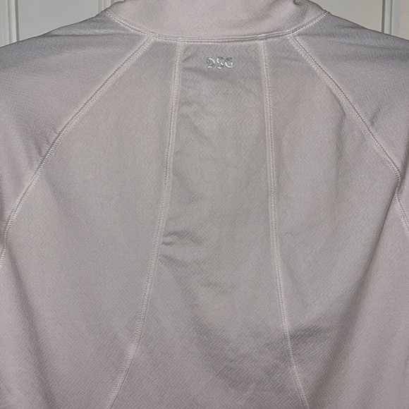 DSG women’s size small light‎ pink long sleeve golf athletic shirt. 1/4 zipper. - Picture 8 of 10